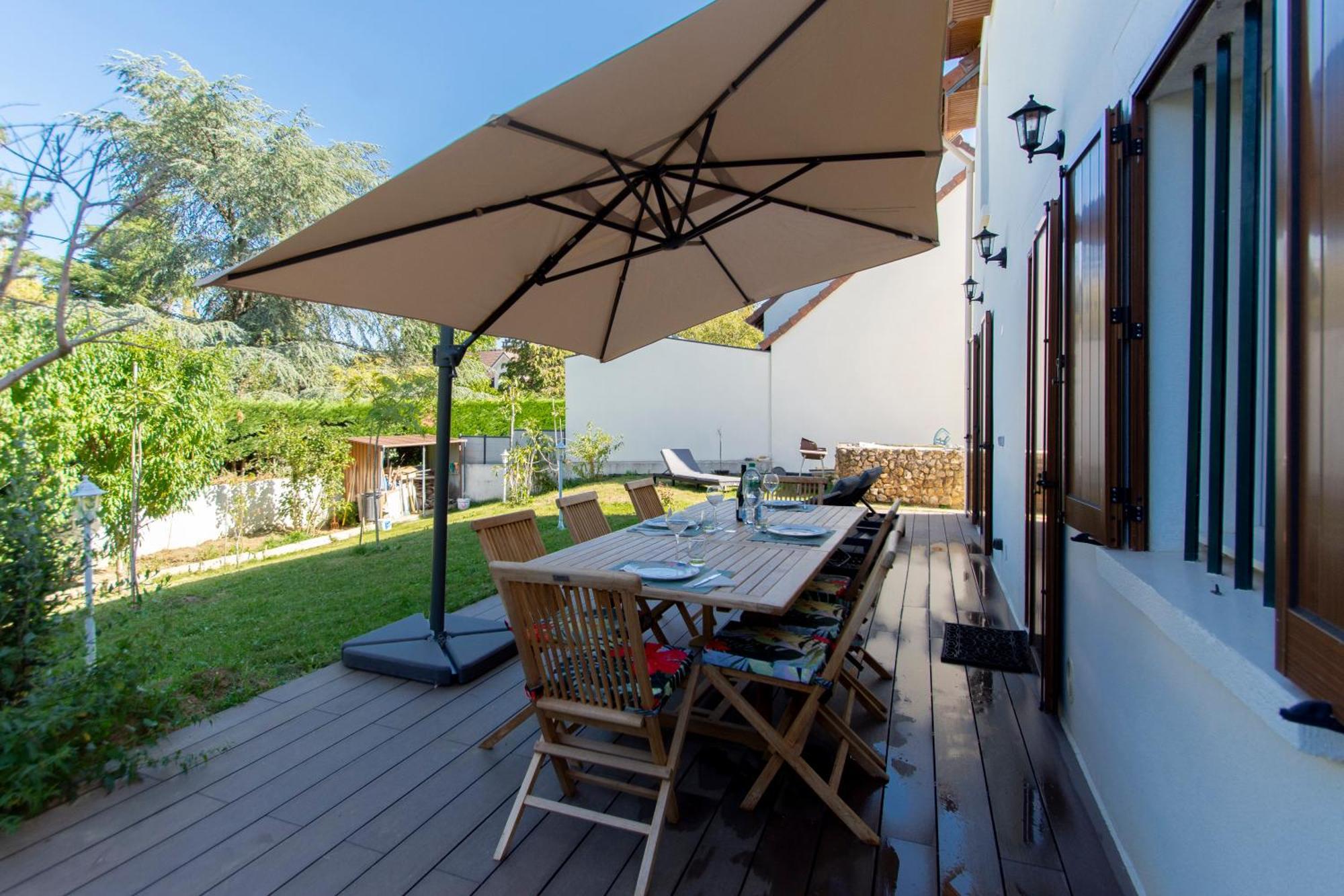 Étiolles Chalet Like Upstairs Private Suite מראה חיצוני תמונה